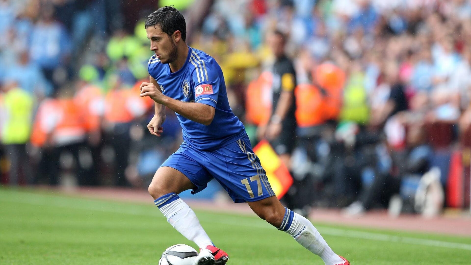 2024年上海国际马拉松赛圆满落幕，埃塞俄比亚选手包揽男女冠军